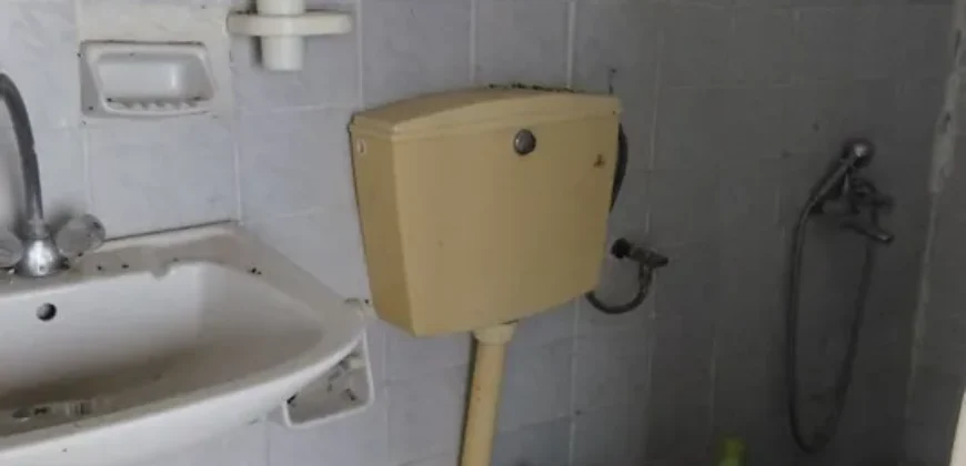 1050