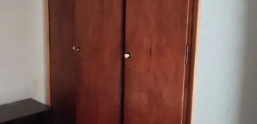 595